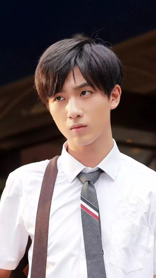 李宏毅喜欢什么发型的女生呢