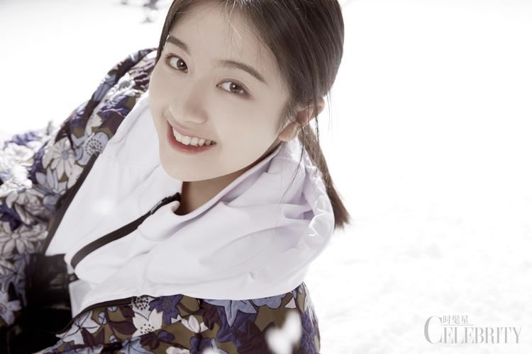 李兰迪背景很强吗 星落凝成糖李兰迪演谁