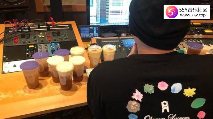 周杰伦开始录歌