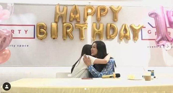 粉丝为钟嘉欣庆生