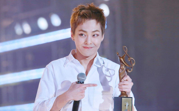 EXO成员XIUMIN将入伍