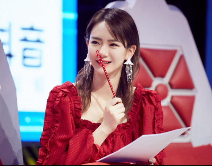戚薇发文怼鲍橒