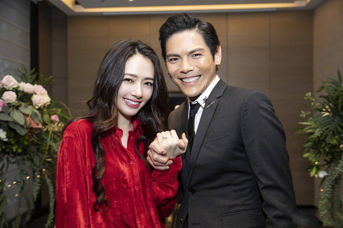 向佐郭碧婷