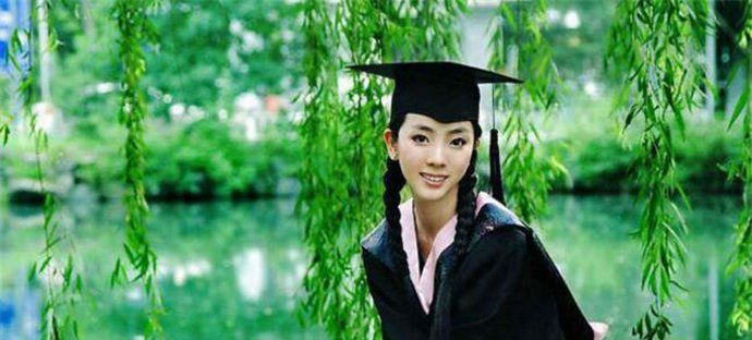 李思思北大校花