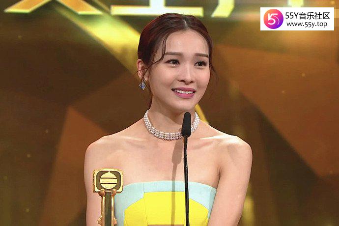 李佳芯视后颁奖照片