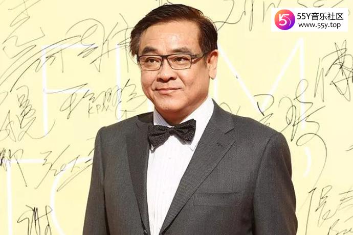 尔冬升照片