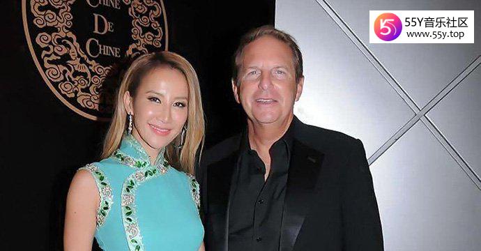 李玟乐裕民合照