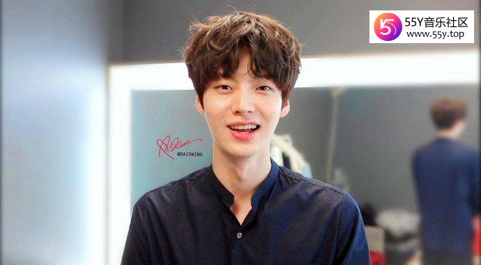 安宰贤自曝有抑郁症