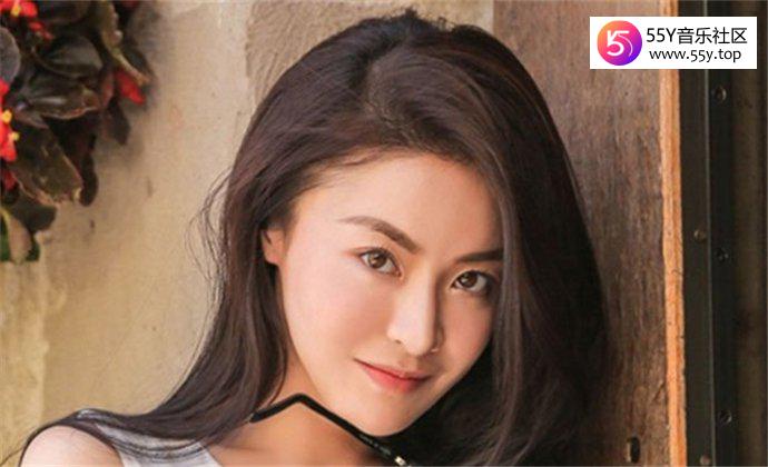 贡米生长在单亲家庭