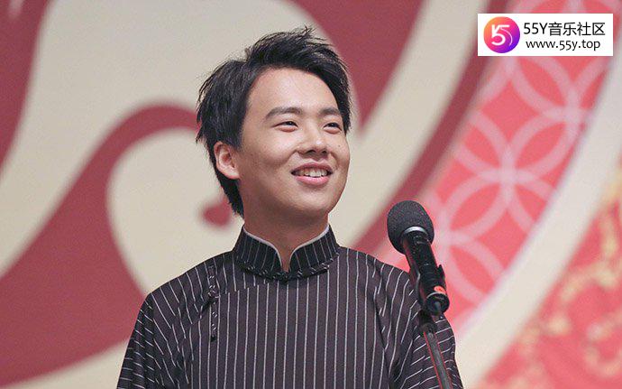 张含韵得知郭麒麟喜欢姐弟恋而吃惊