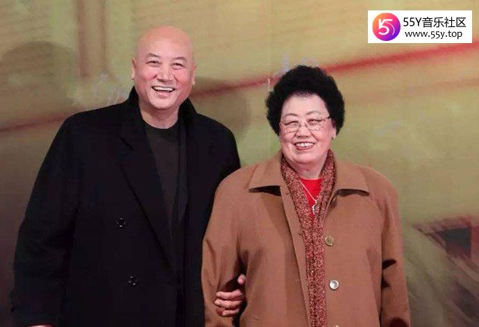 迟重瑞与妻子陈丽华照片