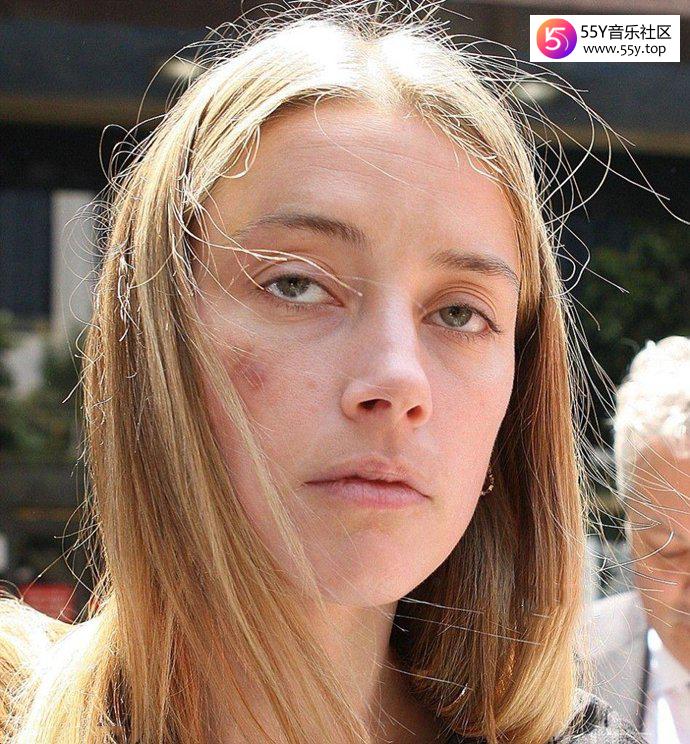 约翰尼德普家暴前妻