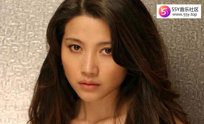 颜丙燕年轻时照片