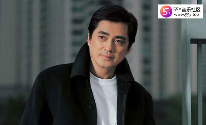 汤洛雯爸爸汤镇宗