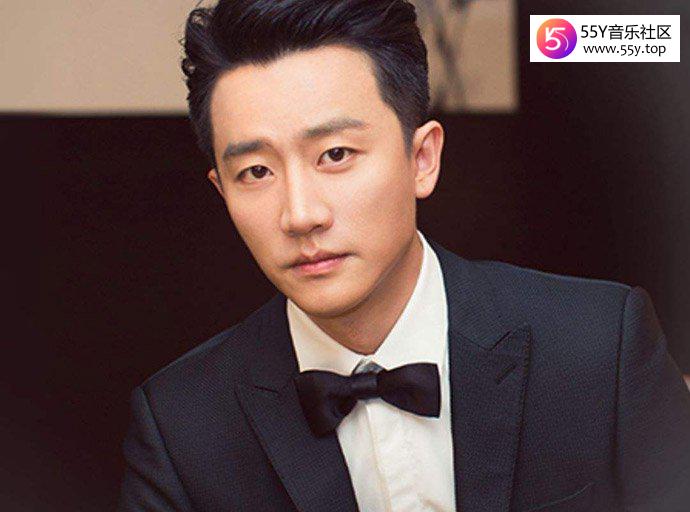 黄轩新女朋友是谁 个人资料遭扒网友为何称黄轩配不上她