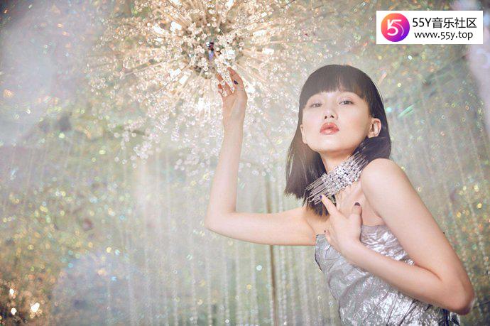 天生的歌姬黄龄