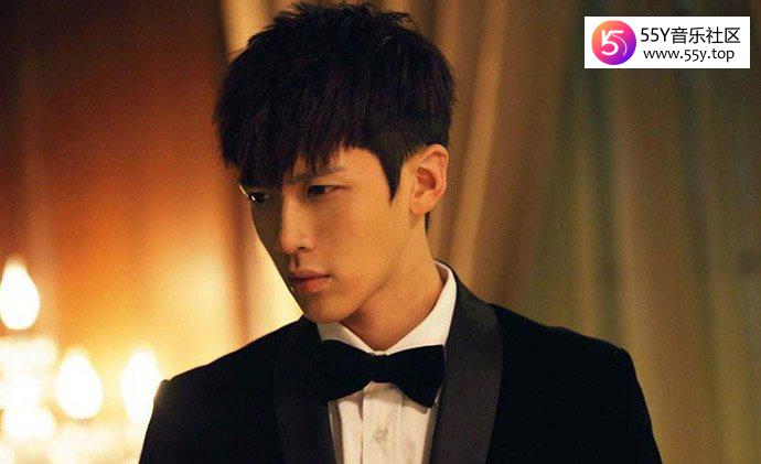 柯震东卖惨求原谅