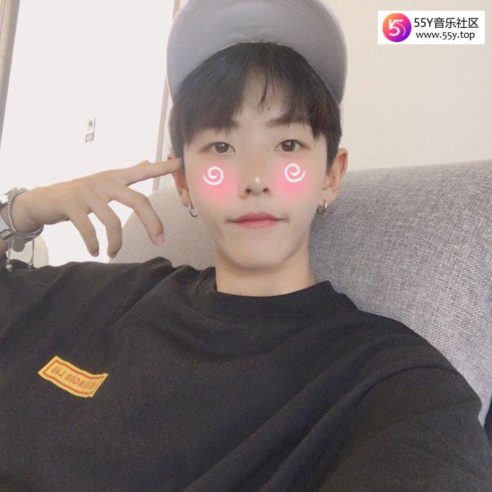 杨幂旗下艺人刘梦