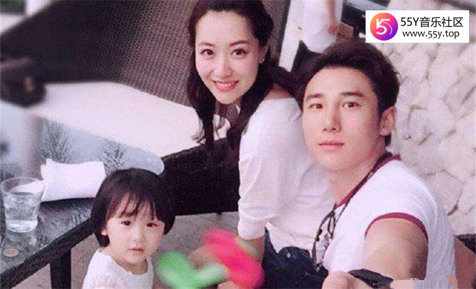 白冰丁一与女儿