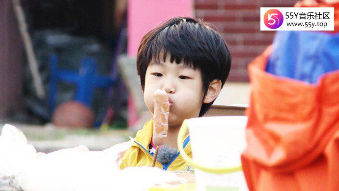 李钟赫儿子今年多大了 李俊秀曾因太招人喜欢而被退学?