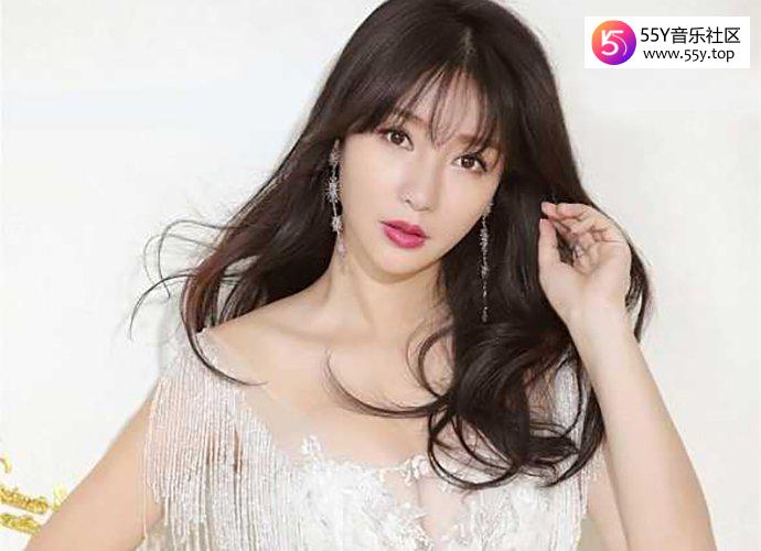 柳岩原名叫什么 为何不跟父母姓起底其中缘由竟如此让人不忍