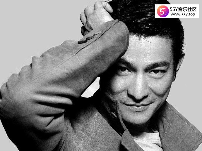 刘德华更换了新的照片