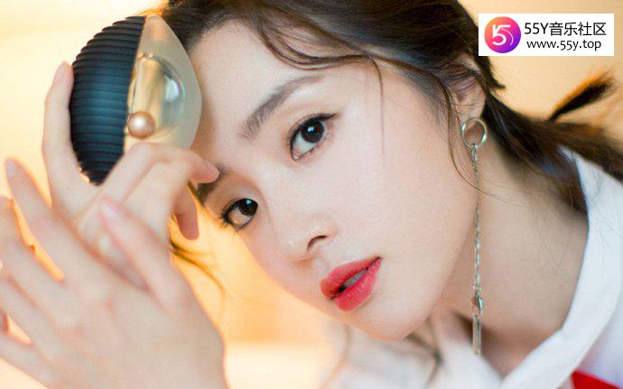 胡冰卿被扒模仿徐璐 暗中模仿穿衣风格表白别人男友?