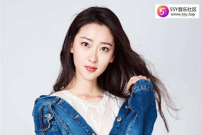 何雨虹家庭背景很强大 何雨虹家庭背景如何一出道就演女主