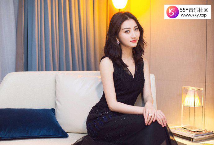 景甜和刘雨昕跳无价之姐