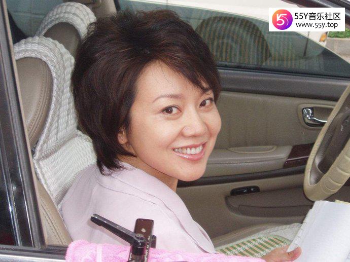 闫妮被爆离婚多年