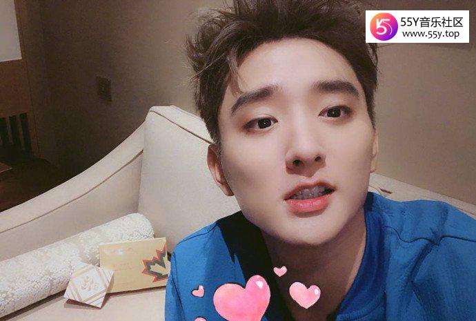 于小彤方否认与陈小纭分手 可网友却说陈小纭解脱了什么意思