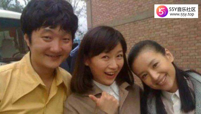 董洁王大治路边激吻震惊全网