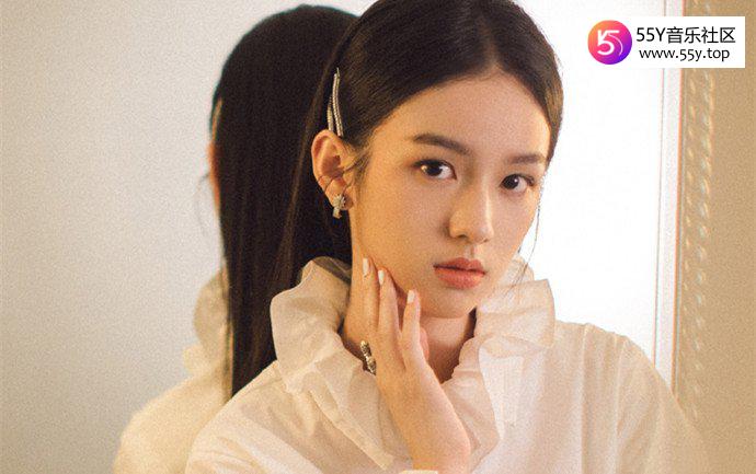 周也的背景很厉害吗