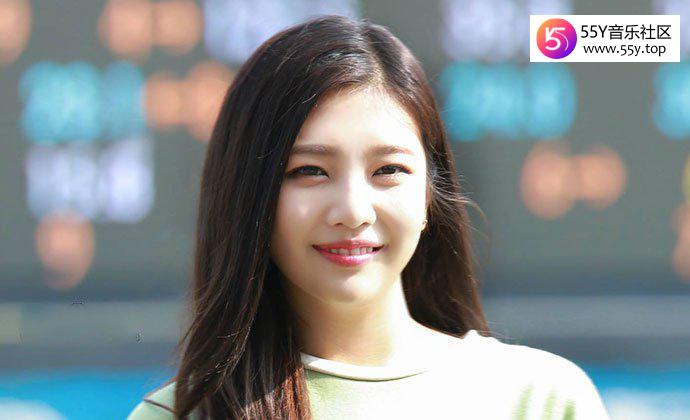 萌面酥真名叫周蔚玲