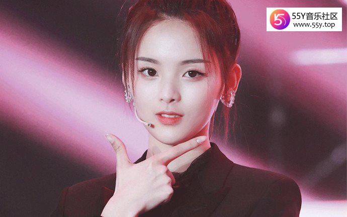 “村花”杨超越