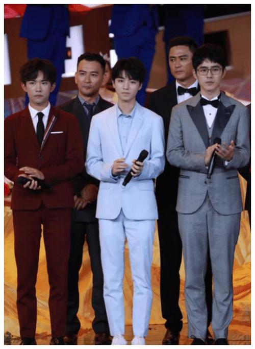 王俊凯身高有多高