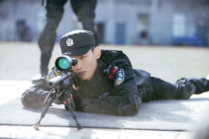 归路中白敬亭演的是谁 颜末怎么变成陆之昂上司的
