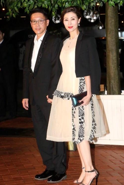 李嘉欣多大了,才结婚啊 李嘉欣穿婚纱是什么电影的