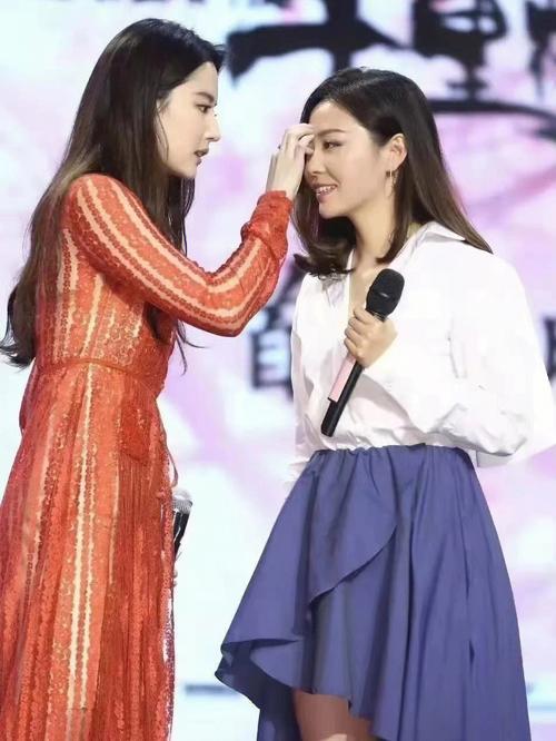 张靓颖和刘亦菲关系如何了 刘亦菲的好友有哪些?