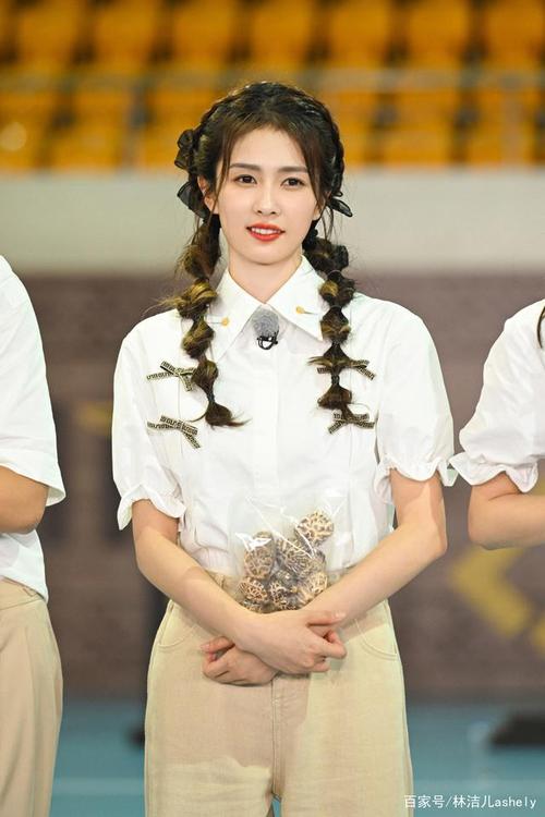 白鹿是奔跑吧的常驻嘉宾吗是哪一期(奔跑吧全部嘉宾名单表)