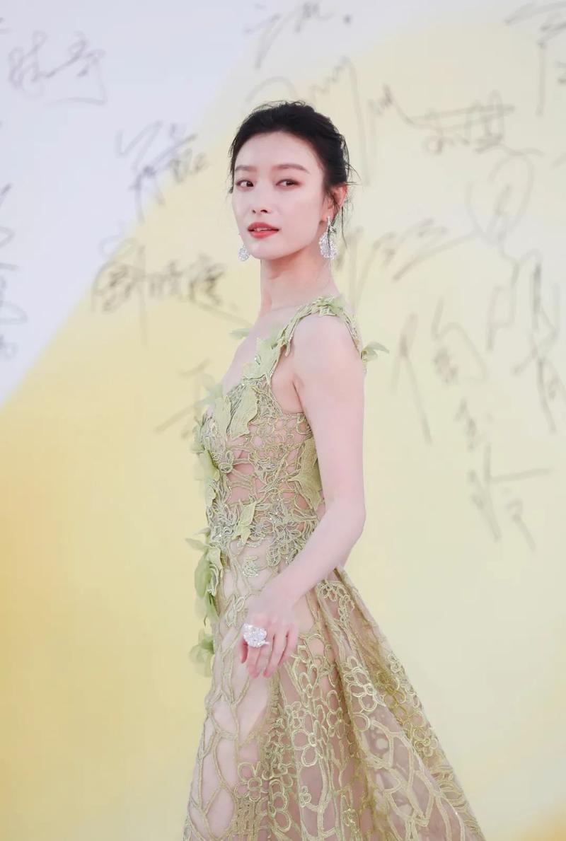 倪妮签约哪家公司了(倪妮是哪家公司旗下的艺人呀)