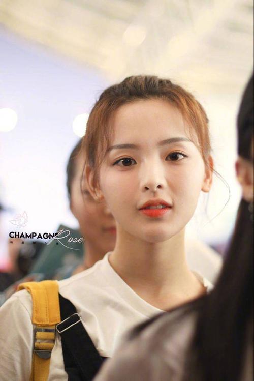 杨超越凭什么能出道(重庆杨超越为什么火)