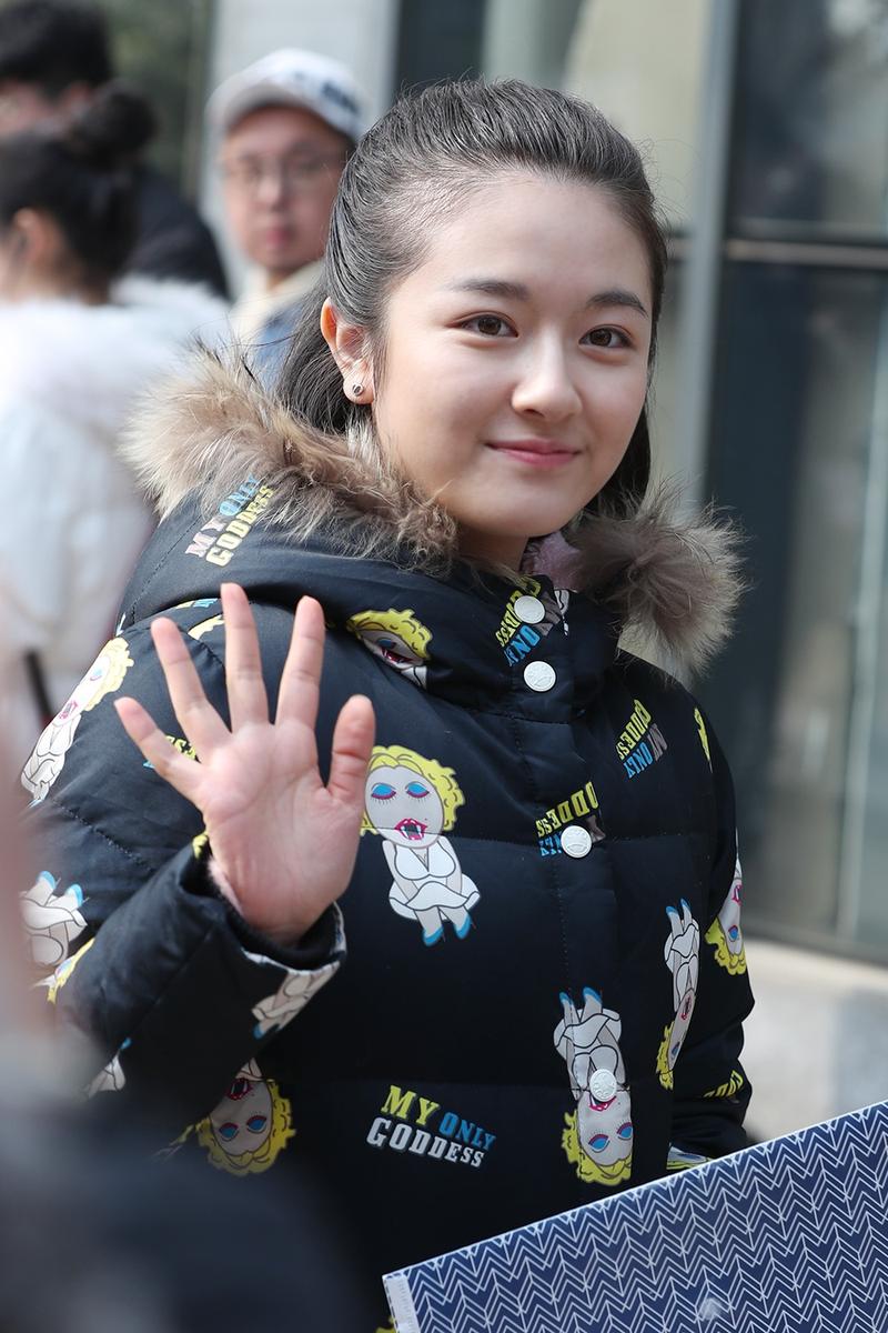 李兰迪多少斤(95后小花颜值排行榜最新)