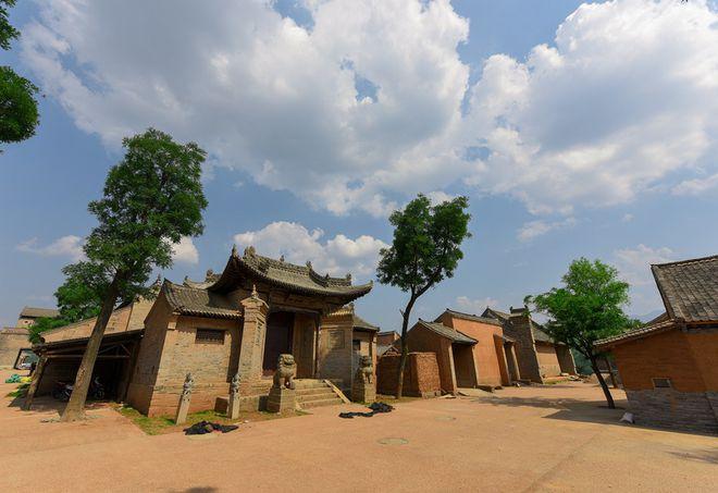 白鹿原影视基地步行上去多长时间(陕西白鹿原景区在那里)