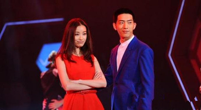 井柏然看倪妮照片