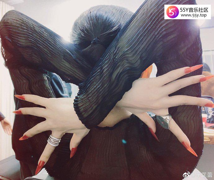 辛芷蕾回应点赞 