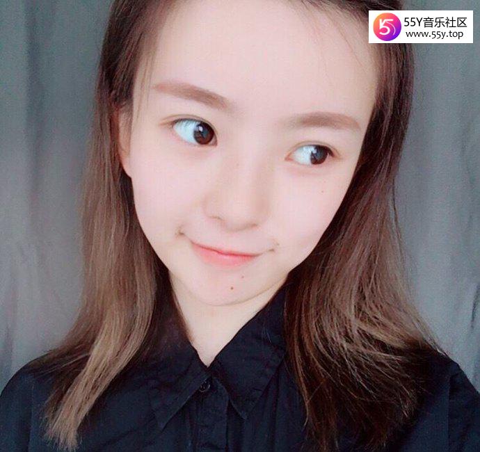 陈卓璇舞台上十分嚣张目中无人