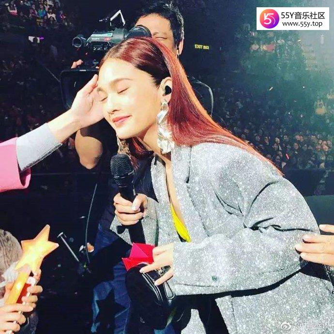 李荣浩的歌曲写给陈瑶的