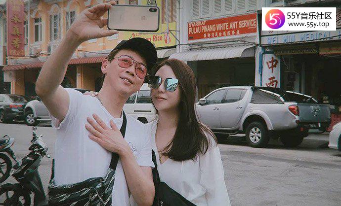 陶喆与老婆江佩蓉合影