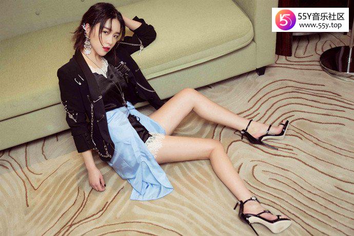 阚清子是跟妈妈姓